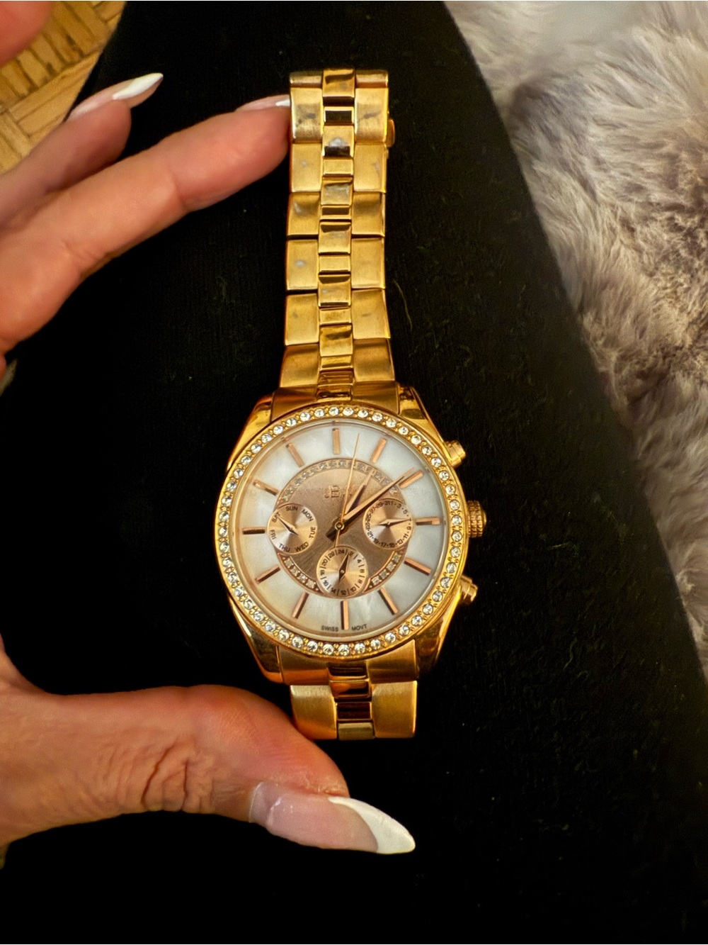 JBW J6279b ROSE HOLD mother of pearl day/date watch.